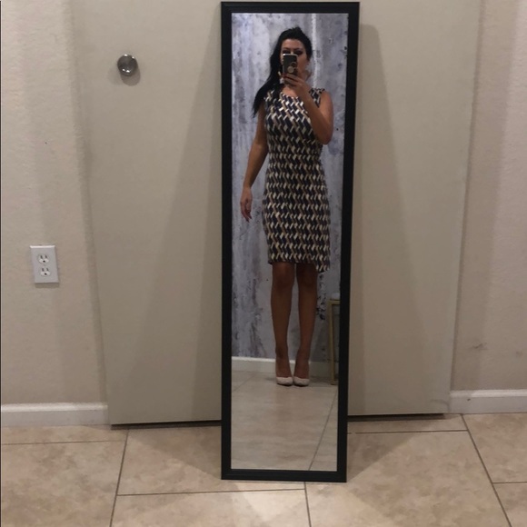 Anna Taylor dress - Picture 2 of 3